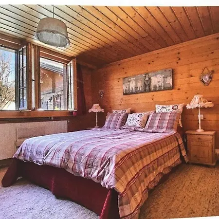 شقة Warm Timbers Flat With Generous Living Area *