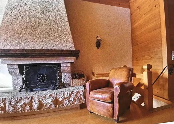 Warm Timbers Flat With Generous Living Area * Schönried