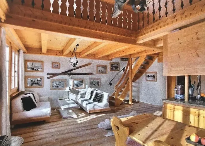 Warm Timbers Flat With Generous Living Area Apartman