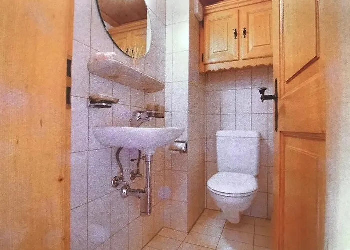 Warm Timbers Flat With Generous Living Area Apartman *
