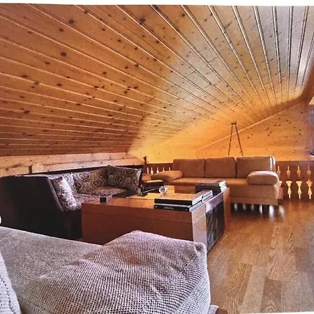 Warm Timbers Flat With Generous Living Area